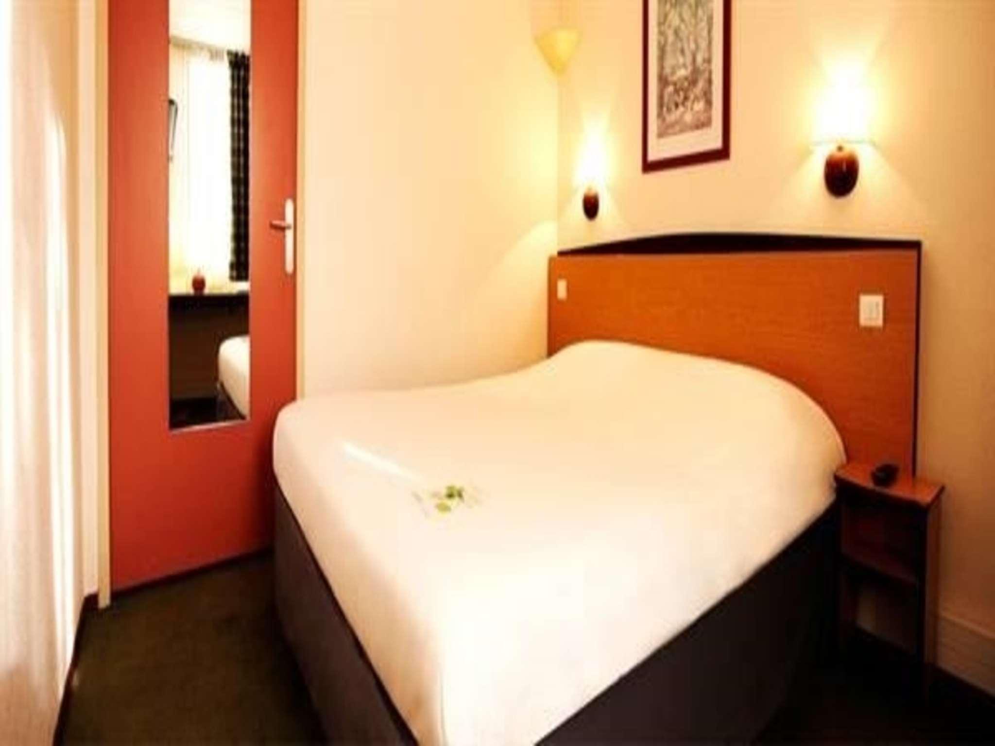 Kyriad Direct Lyon Sud - Hotel